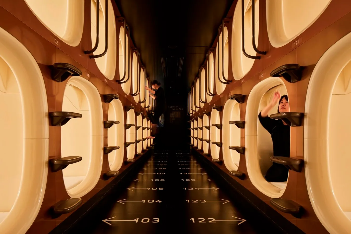 9h Capsule Hotel exterior